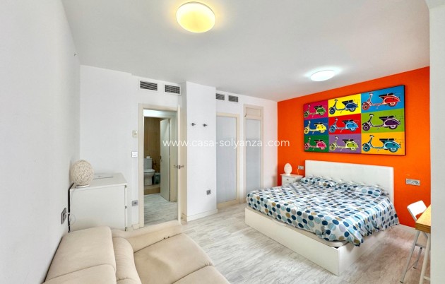 Herverkoop - Appartement / flat - Torrevieja - Estacion Autobuses