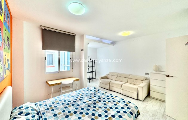 Herverkoop - Appartement / flat - Torrevieja - Estacion Autobuses