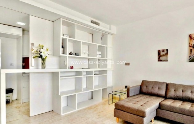 Herverkoop - Appartement / flat - Torrevieja - Estacion Autobuses