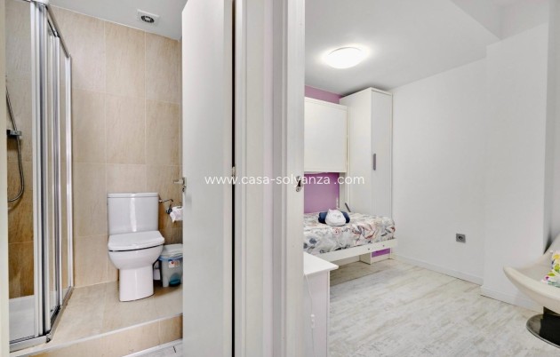 Herverkoop - Appartement / flat - Torrevieja - Estacion Autobuses