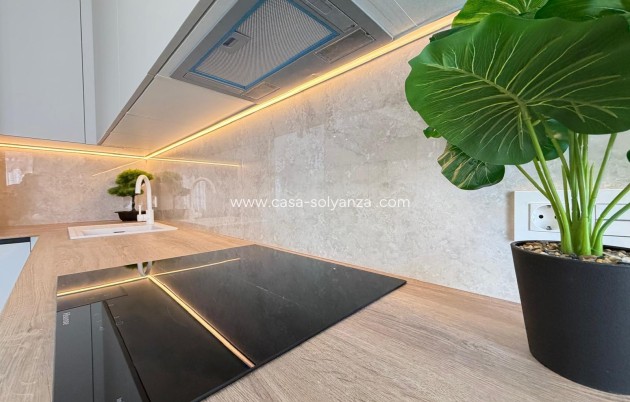 Resale - Apartment / flat - Torrevieja - Estacion Autobuses