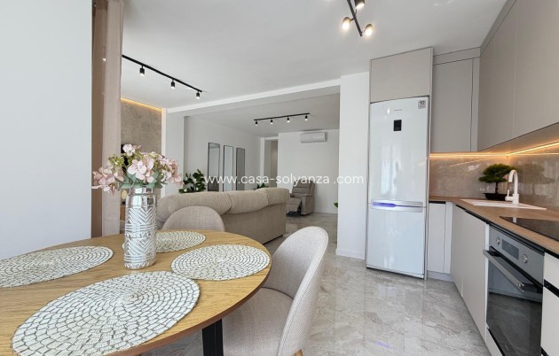 Resale - Apartment / flat - Torrevieja - Estacion Autobuses