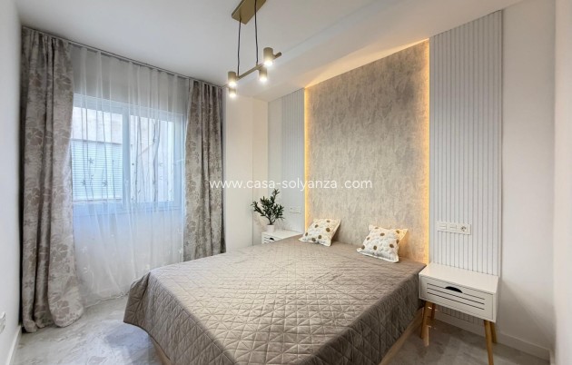 Resale - Apartment / flat - Torrevieja - Estacion Autobuses