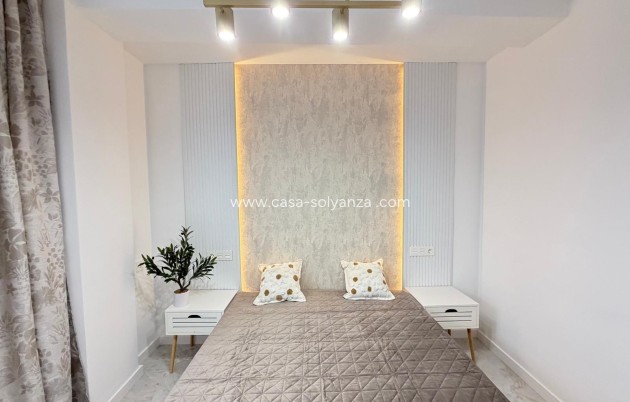 Resale - Apartment / flat - Torrevieja - Estacion Autobuses