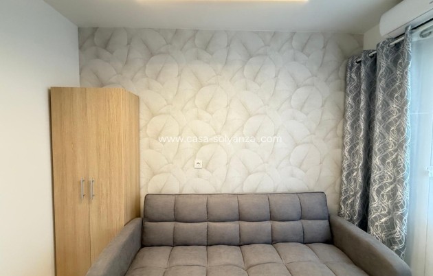 Resale - Apartment / flat - Torrevieja - Estacion Autobuses