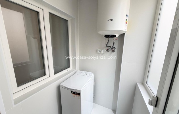 Resale - Apartment / flat - Torrevieja - Estacion Autobuses