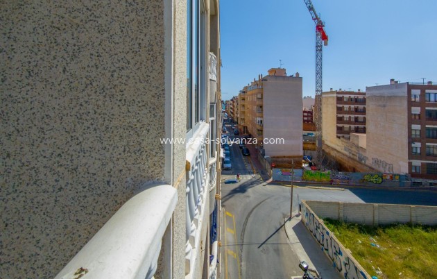 Herverkoop - Appartement / flat - Torrevieja - Estacion Autobuses