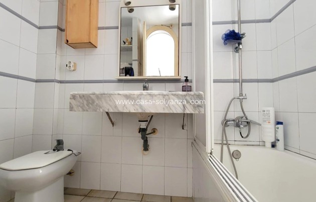 Herverkoop - Appartement / flat - Torrevieja - Playa De La Mata