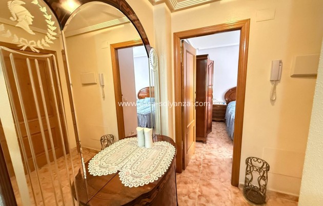 Herverkoop - Appartement / flat - Torrevieja - Playa del Cura