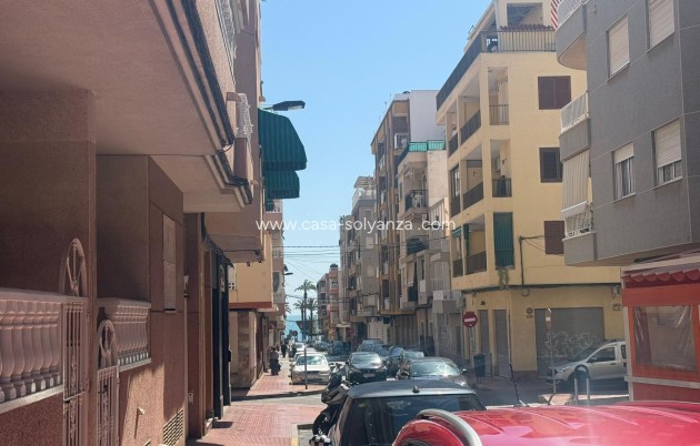 Herverkoop - Appartement / flat - Torrevieja - Playa del Cura