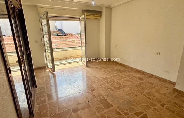 Herverkoop - Appartement / flat - Torrevieja - Center