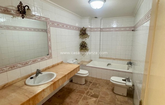 Herverkoop - Appartement / flat - Torrevieja - Center