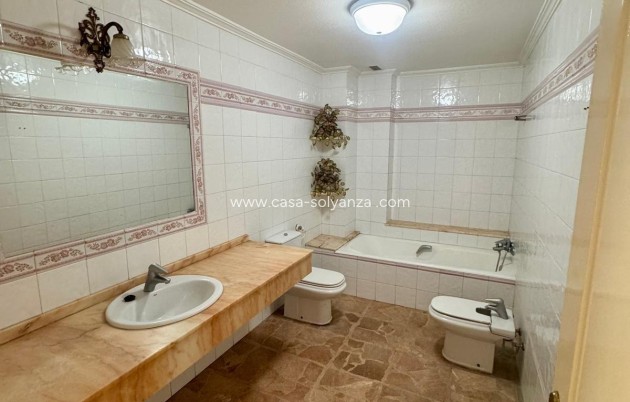 Herverkoop - Appartement / flat - Torrevieja - Center