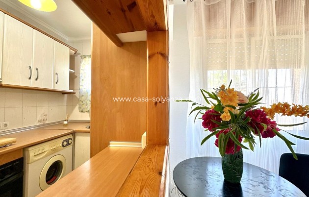 Herverkoop - Appartement / flat - Torrevieja - La Siesta