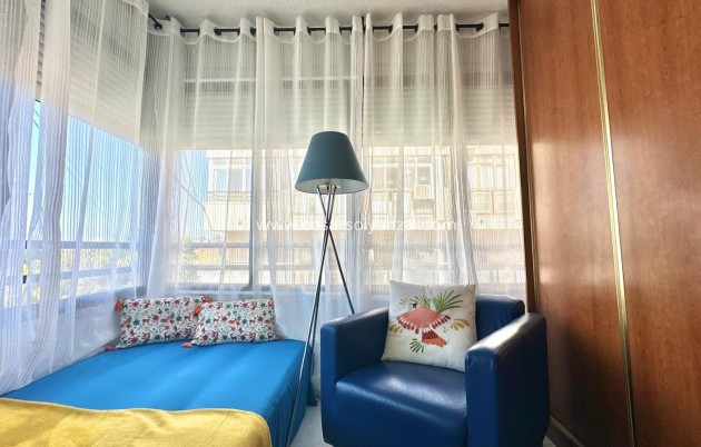 Herverkoop - Appartement / flat - Torrevieja - La Siesta