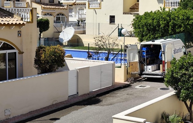 Herverkoop - Bungalow - Orihuela - Urbanización Perla del Mar