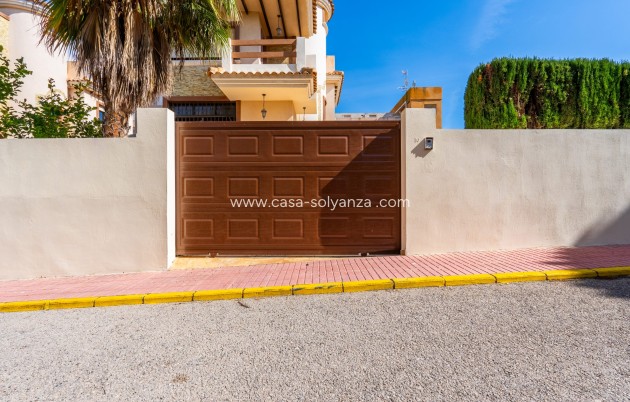 Herverkoop - Villa - Orihuela Costa - Costa Blanca
