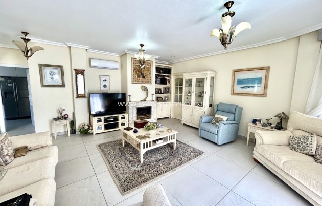 Reventa - Villa - Pinar de Campoverde - Inland