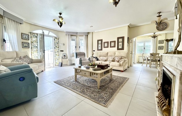 Reventa - Villa - Pinar de Campoverde - Inland