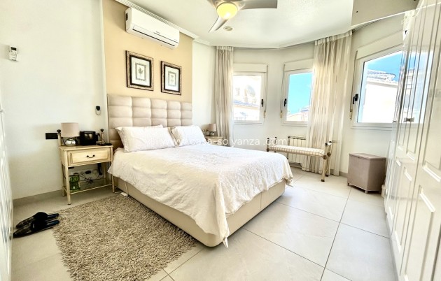 Reventa - Villa - Pinar de Campoverde - Inland