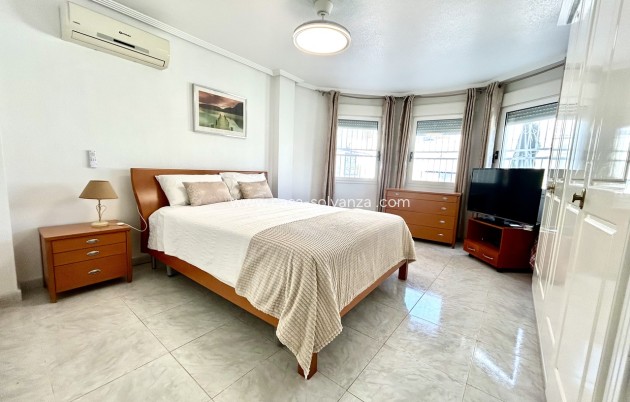 Reventa - Villa - Pinar de Campoverde - Inland