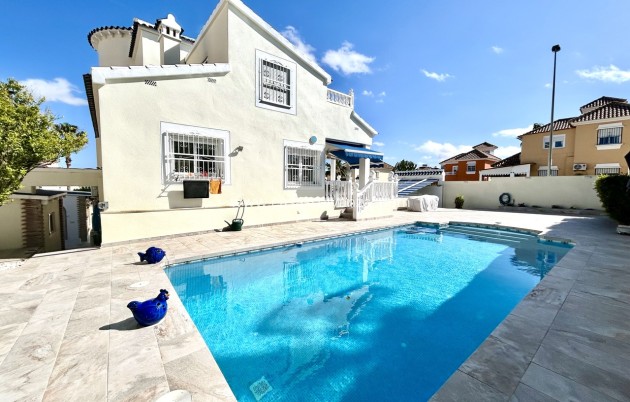 Reventa - Villa - Pinar de Campoverde - Inland