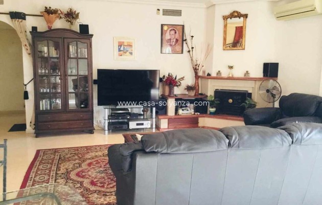Resale - Villa - La Murada - Inland