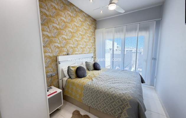 Reventa - Villa - Villamartin - Villamartín