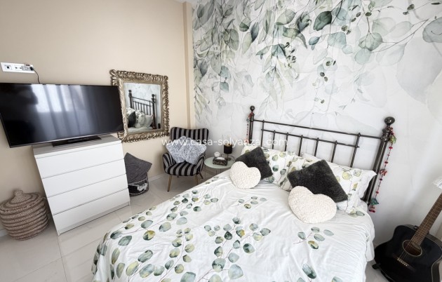 Reventa - Villa - Villamartin - Villamartín