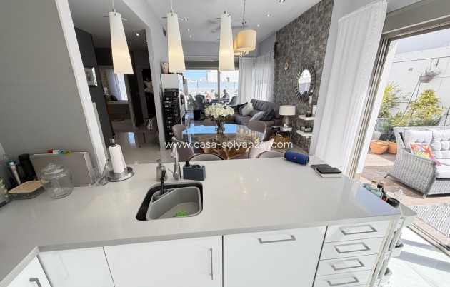 Reventa - Villa - Villamartin - Villamartín