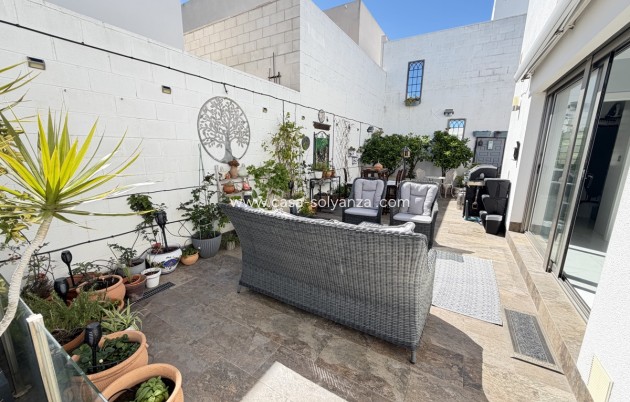 Reventa - Villa - Villamartin - Villamartín