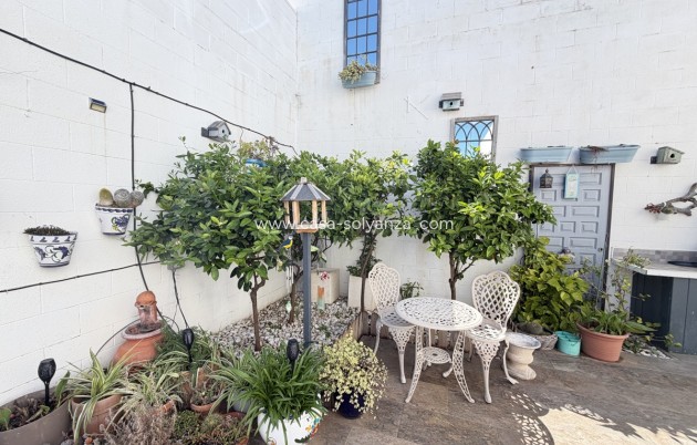 Reventa - Villa - Villamartin - Villamartín