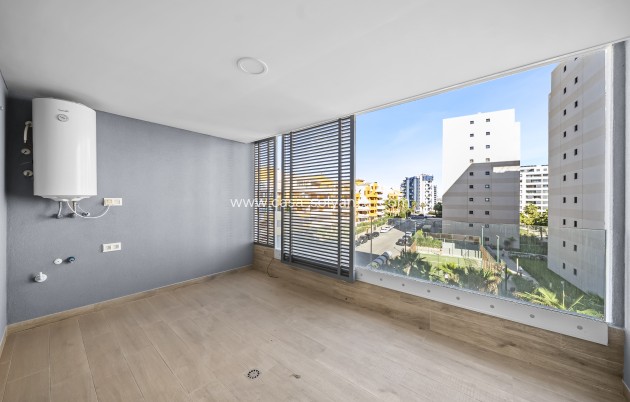 Herverkoop - Appartement / flat - Torrevieja - Punta Prima