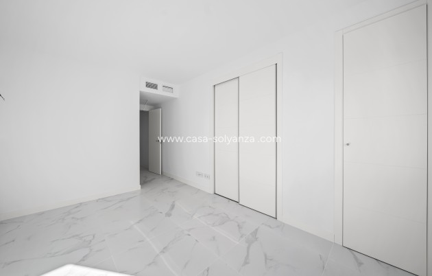 Herverkoop - Appartement / flat - Torrevieja - Punta Prima