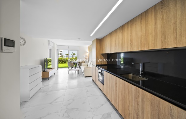 Herverkoop - Appartement / flat - Torrevieja - Punta Prima