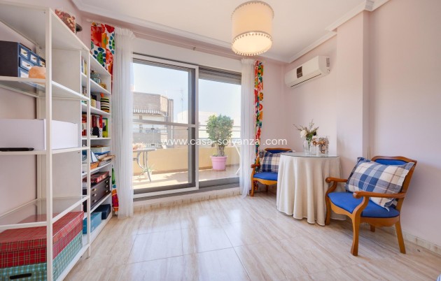 Herverkoop - Appartement / flat - Torrevieja - Center