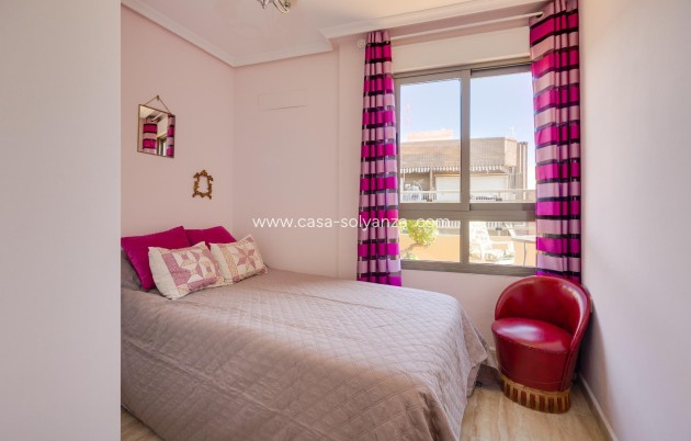 Herverkoop - Appartement / flat - Torrevieja - Center
