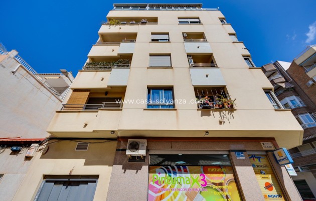 Herverkoop - Appartement / flat - Torrevieja - Center