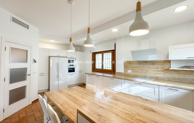 Herverkoop - Villa - Dehesa De Campoamor - Costa Blanca