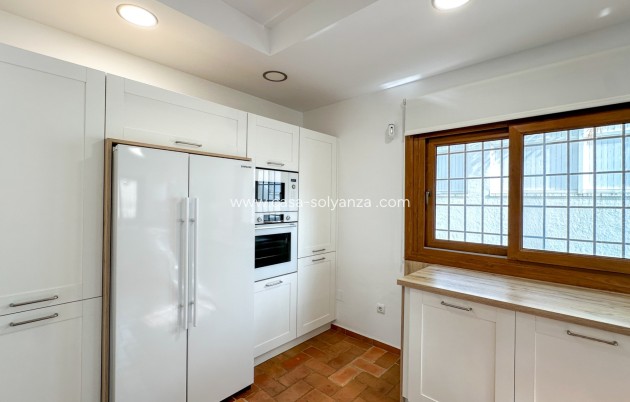 Herverkoop - Villa - Dehesa De Campoamor - Costa Blanca