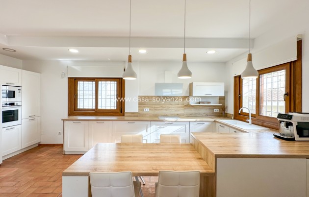 Herverkoop - Villa - Dehesa De Campoamor - Costa Blanca