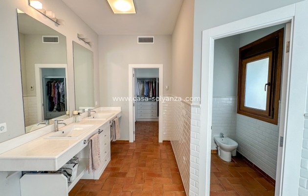 Herverkoop - Villa - Dehesa De Campoamor - Costa Blanca