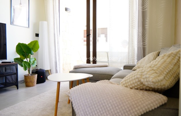 Resale - Apartment / flat - Torrevieja - Costa Blanca