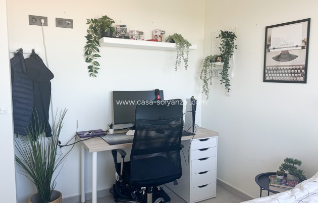 Resale - Apartment / flat - Torrevieja - Costa Blanca