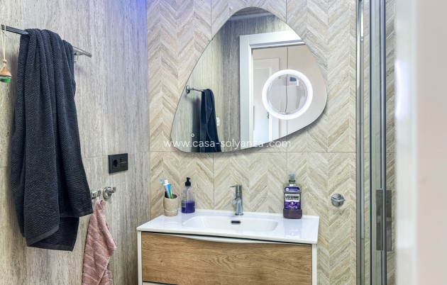 Resale - Apartment / flat - Torrevieja - Costa Blanca