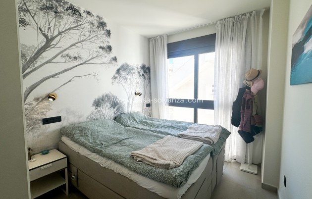 Resale - Apartment / flat - Torrevieja - Costa Blanca