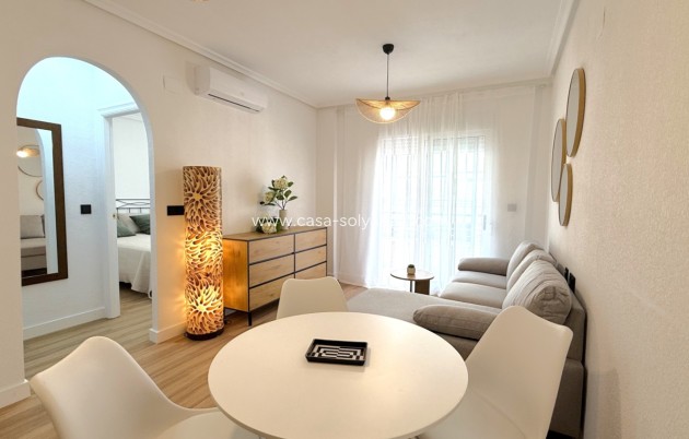 Resale - Apartment / flat - Torrevieja - Costa Blanca