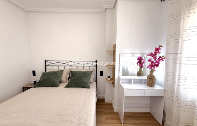 Resale - Apartment / flat - Torrevieja - Costa Blanca