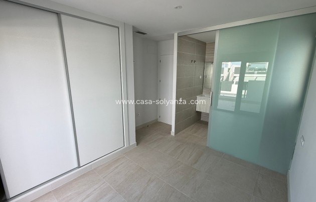 Resale - Apartment / flat - Torrevieja - Costa Blanca