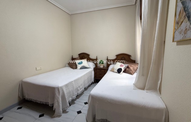 Resale - Apartment / flat - Torrevieja - Costa Blanca